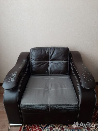 Диван и кресло бу