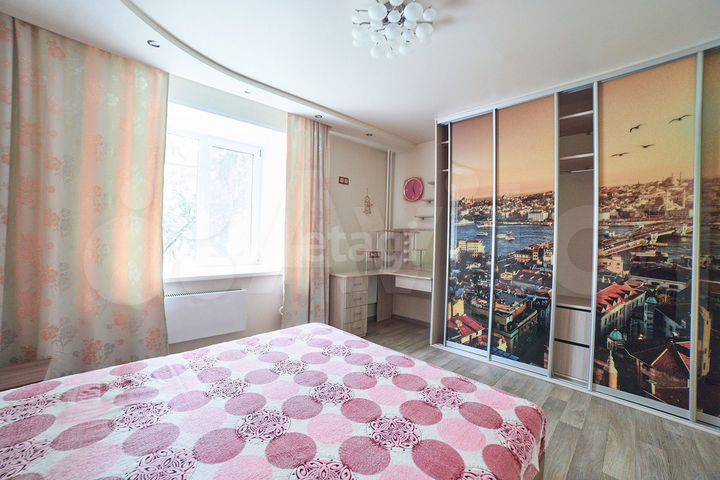 2-к. квартира, 62 м², 4/10 эт.