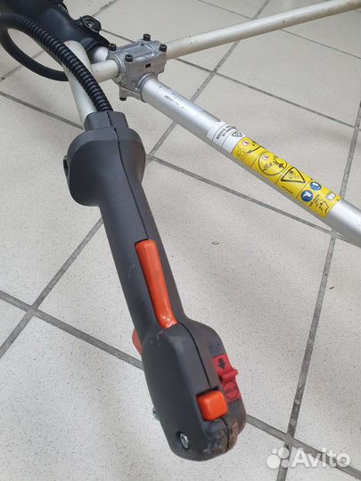 Бензотриммер husqvarna 236r т02