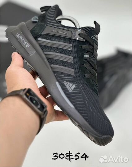 Кроссовки adidas