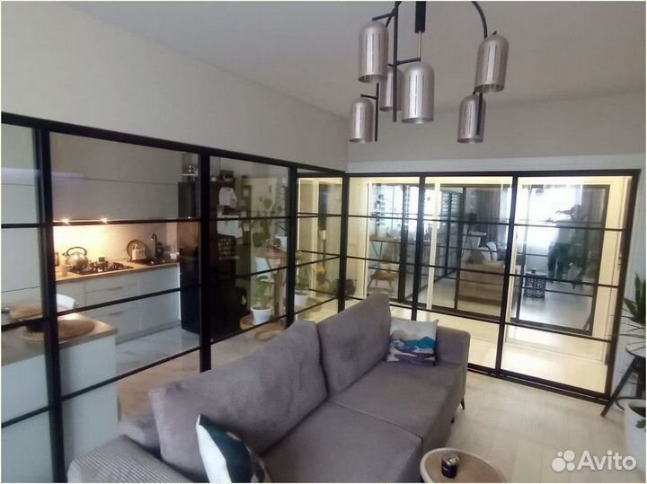 Перегородки купе беспороговые тонированые