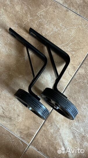 Колеса боковые для велосипеда