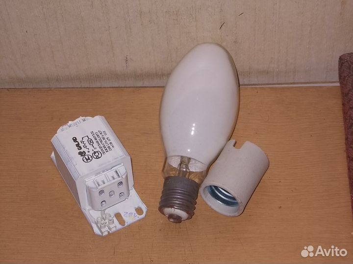 Лампы, розетки и т.д