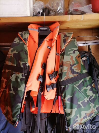 Лодка + мотор + 5 жилетов