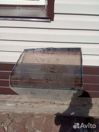 Заднее стекло ваз 2114