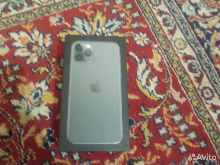Коробка iPhone 11