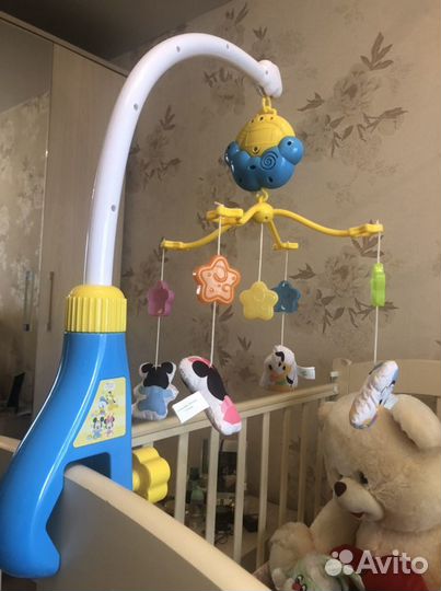 Детский мобиль в кроватку