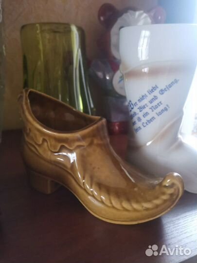 Коллекция керамических башмаков