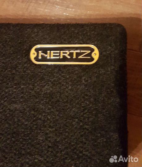 Автомобильный сабвуфер Hertz Италия