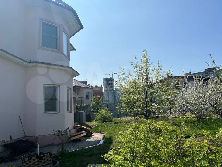 Дом 314 м² на участке 5 сот.