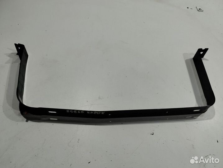 Стяжной хомут (крепление бака) (Skoda Karoq)