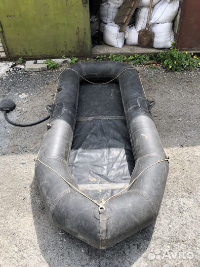 Лодка надувная резиновая