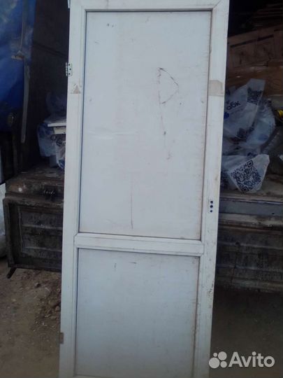 Дверь пластиковая