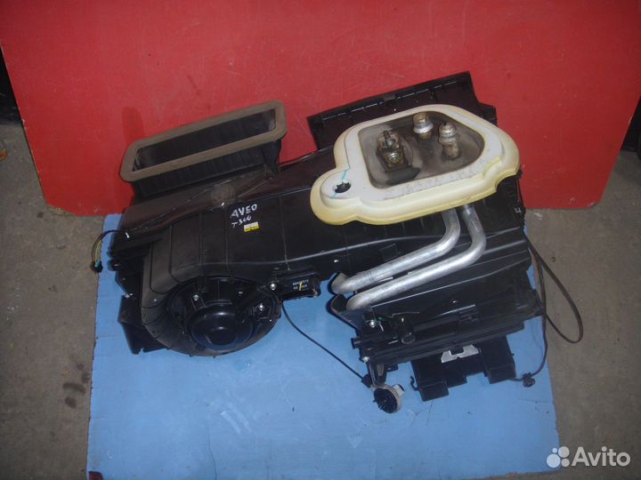 Авео T300 Корпус радиатор