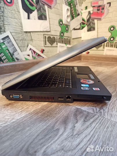 Ноутбук Toshiba (бодрый старичок)