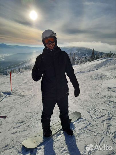 Инструктор (тренер) по сноуборду