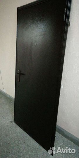 Дверь входная металлическая