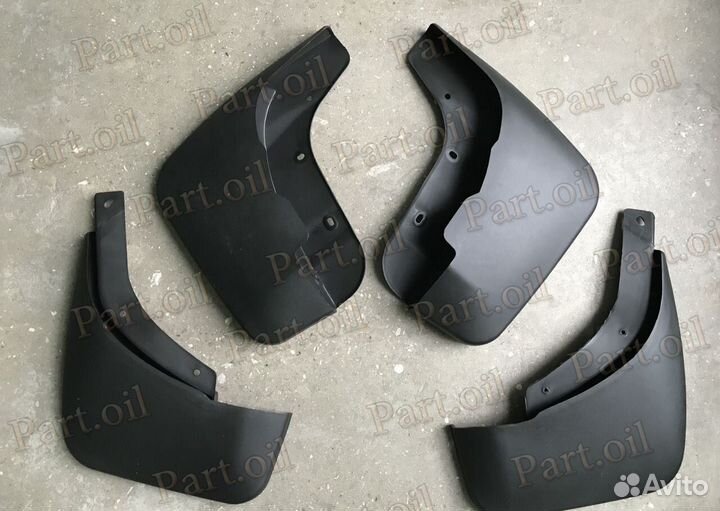 Брызговик (1шт.) Audi Q7 2006-2014