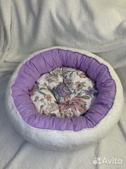 Лежанки для любимцев