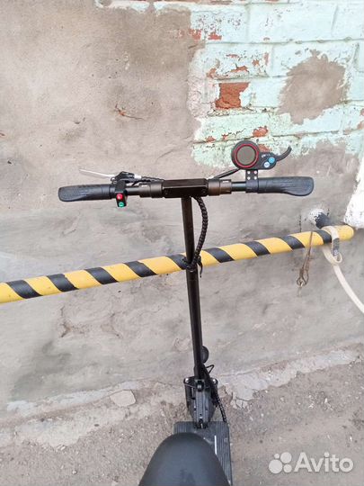 Резвый самокат всë работает