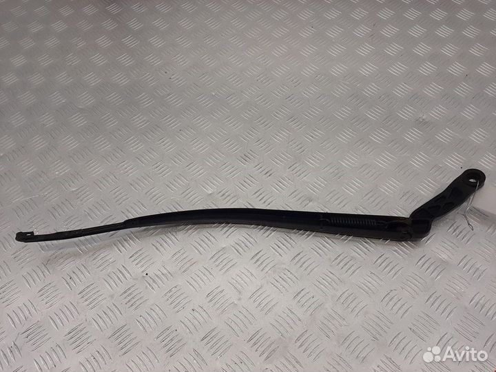 Щеткодержатель (поводок стеклоочистителя, дворник)