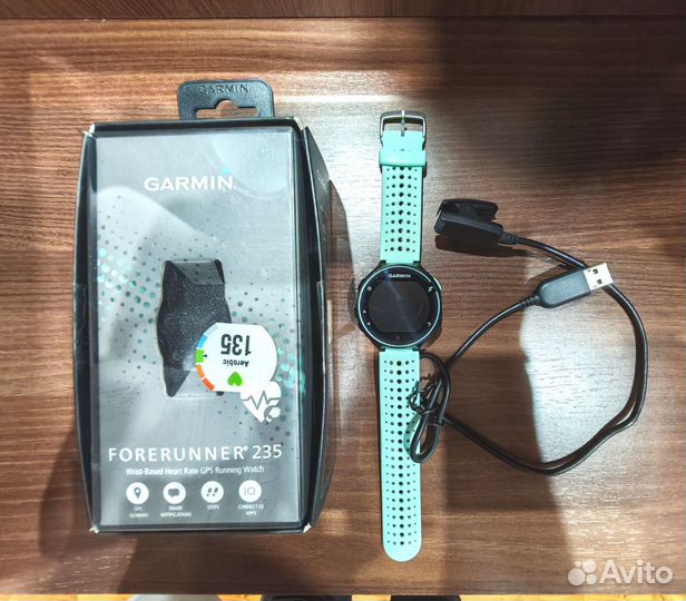 Часы garmin forerunner 235