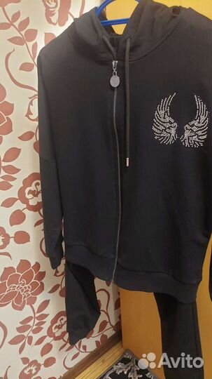 Спортивный костюм