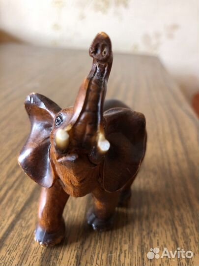 Статуэтка слон