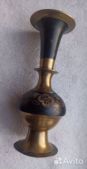 Ваза Вазочка Латунь Индия Штихель на черном Винтаж