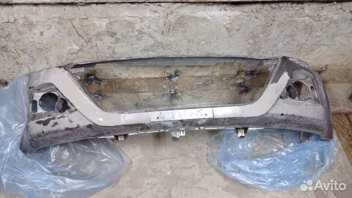 Бампер передний на suzuki grand vitara 2014