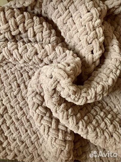 Вяжу плюшевые пледы на заказ