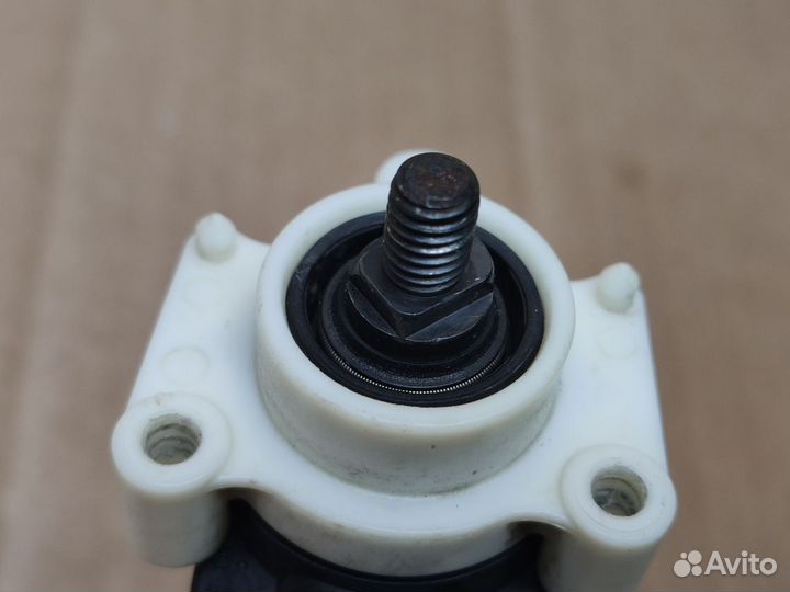 Датчик положения кузова Miтsuвisнi L200 h-8209