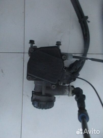 Кран управления тормозами прицепа Volvo FM4 FH4