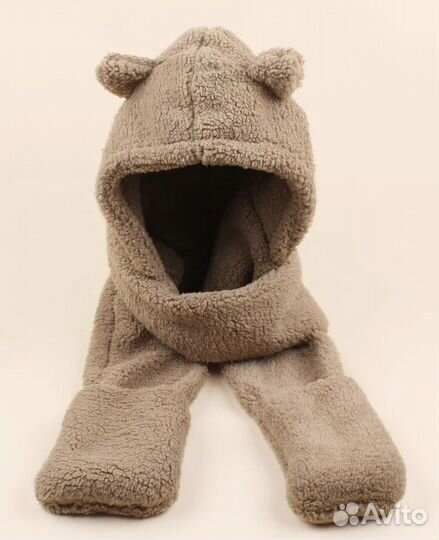 Теплая шапка с ушками