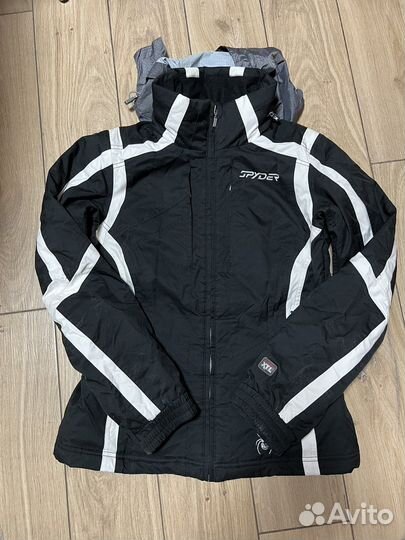 Горнолыжная куртка женская 42 44