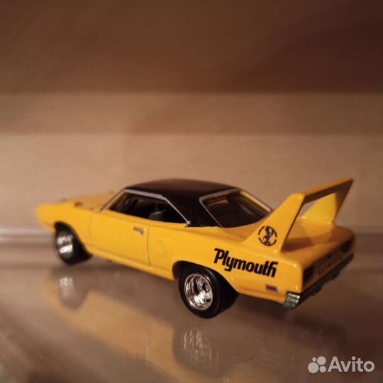 Hot wheels boulevard 1/64 Plymouth superbird