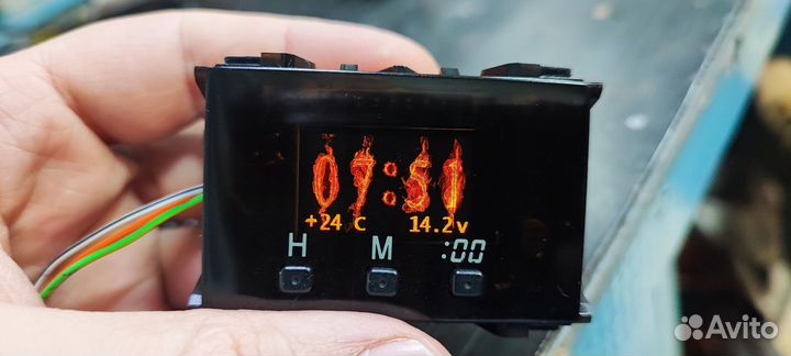 Часы в surf 185 с встроенным вольтметром