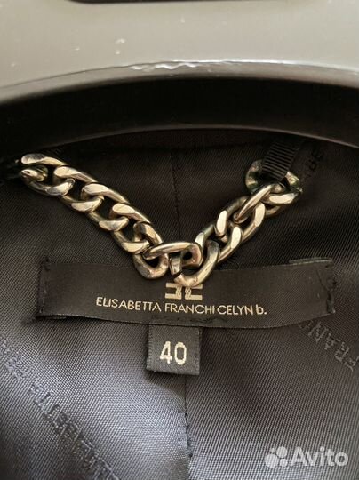 Одежда для женщин