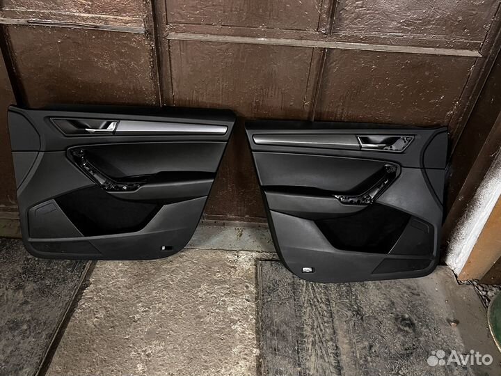 Обшивка двери Skoda Kodiaq