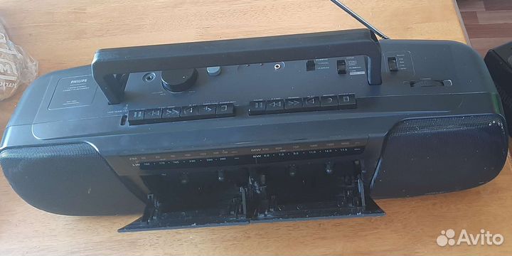 2кассетный магнитофон philips