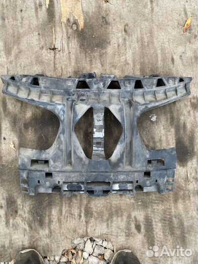 Усилитель переднего бампера Renault Megane 2