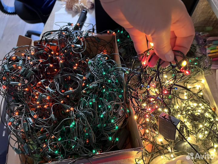 Навогодние украшения большой коробкой, икеа и т.д