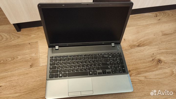 Ноутбук:amd a10/i5/4-8gb/hdd 500/ssd/7670/gt520