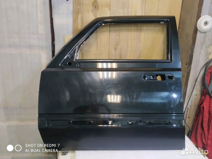 Дверь перед левая Jeep Commander 09 г