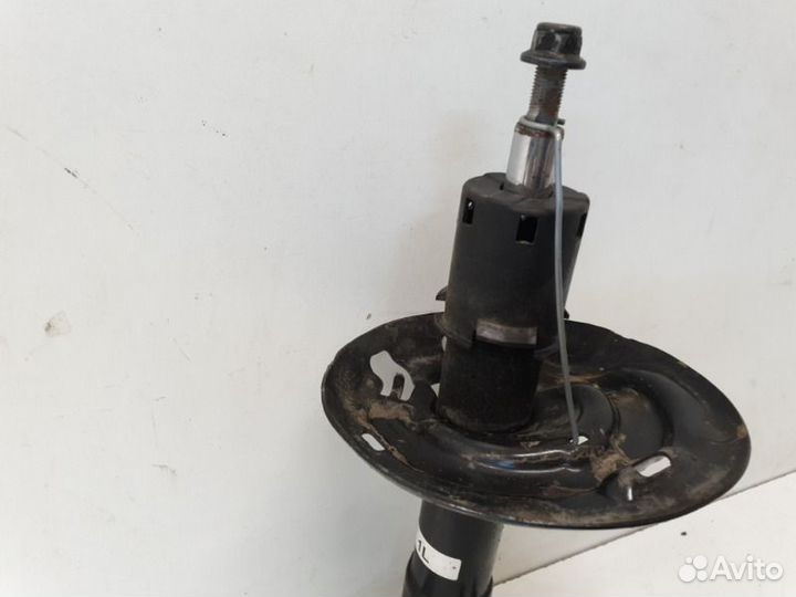 Амортизатор передний левый Toyota Camry V70 2018