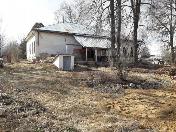 Дом 212 м² на участке 1,1 га