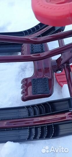 Детский снегокат со спинкой