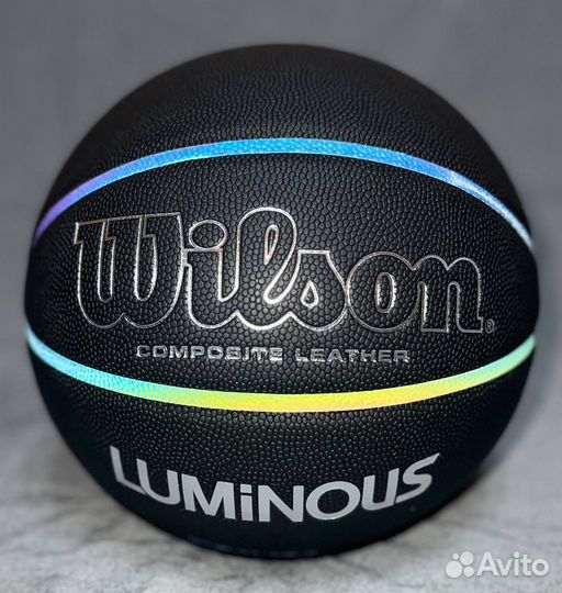 Размер 7. Баскетбольный мяч Wilson luminous Black