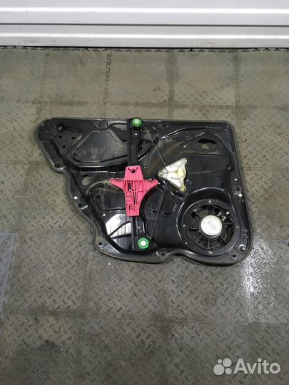 Стеклоподъемник электрический задний правый