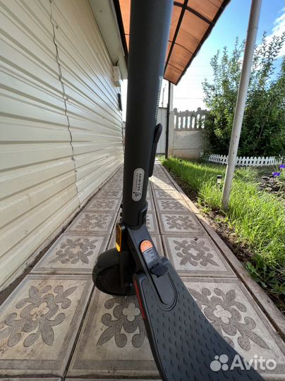 Электросамокат Ninebot Kickscooter e22